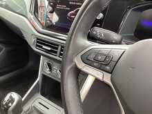 Volkswagen Polo TSI Life - U43856