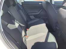 Volkswagen Polo TSI Life - U43856
