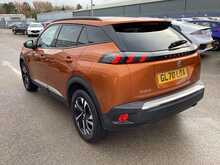 Peugeot 2008 PureTech Allure - U43859