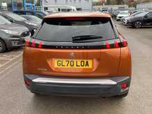 Peugeot 2008 PureTech Allure - U43859