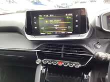 Peugeot 2008 PureTech Allure - U43859