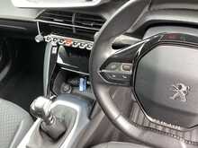 Peugeot 2008 PureTech Allure - U43859