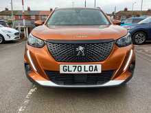Peugeot 2008 PureTech Allure - U43859