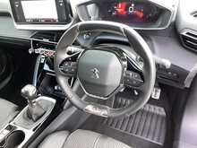 Peugeot 2008 PureTech GT - U43881