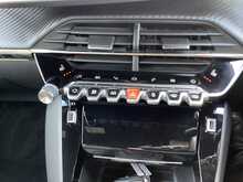 Peugeot 2008 PureTech GT - U43881