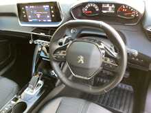 Peugeot 2008 PureTech Allure - U43893