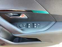 Peugeot 2008 PureTech Allure - U43893