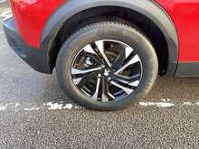 Peugeot 2008 PureTech Allure - U43893