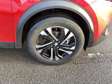 Peugeot 2008 PureTech Allure - U43893
