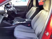 Peugeot 2008 PureTech Allure - U43893