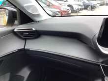 Peugeot 208 PureTech Active Premium + - U43924