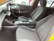 Peugeot 208 PureTech Active Premium + - U43924