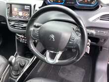 Peugeot 2008 PureTech Allure Premium - U43941