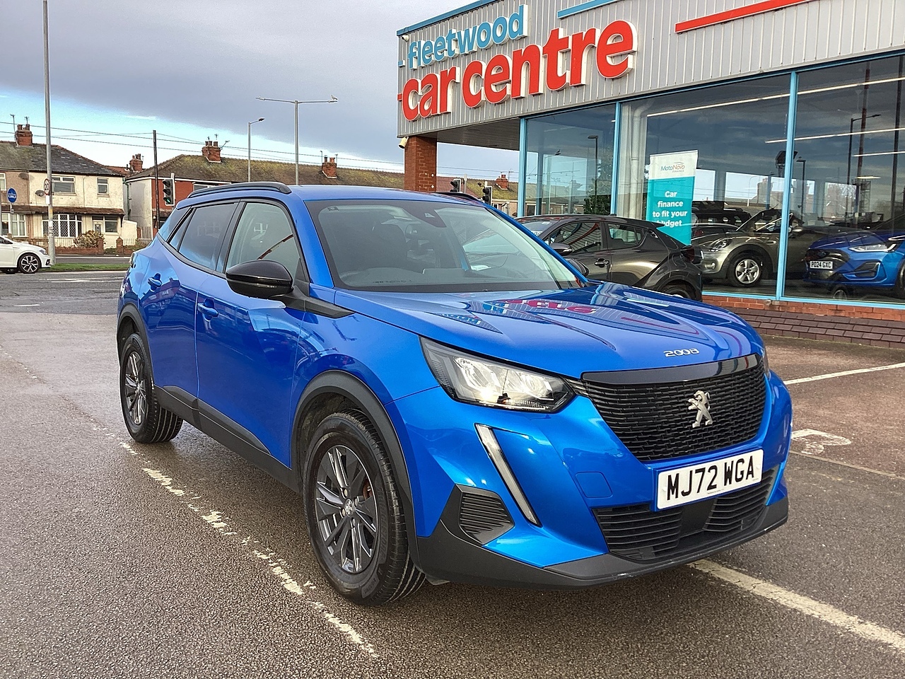 Peugeot 2008 PureTech Active Premium + - U43960