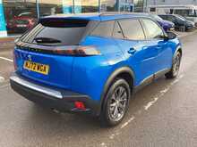 Peugeot 2008 PureTech Active Premium + - U43960