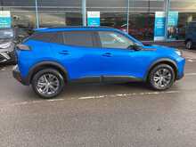 Peugeot 2008 PureTech Active Premium + - U43960