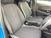 Peugeot 2008 PureTech Active Premium + - U43960