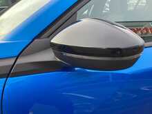 Peugeot 2008 PureTech Active Premium + - U43960