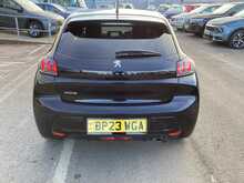 Peugeot 208 PureTech Allure Premium + - U43995