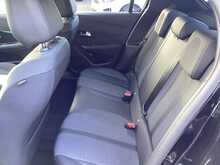 Peugeot 208 PureTech Allure Premium + - U43995