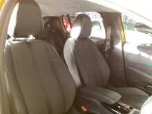 Peugeot 208 PureTech Allure Premium + - U44002