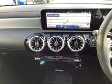 Mercedes-Benz CLA CLA200h MHEV AMG Line - U44007