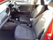 Kia Stonic T-GDi 2 - U44019