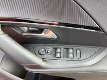 Peugeot E-2008 GT Premium - U44041