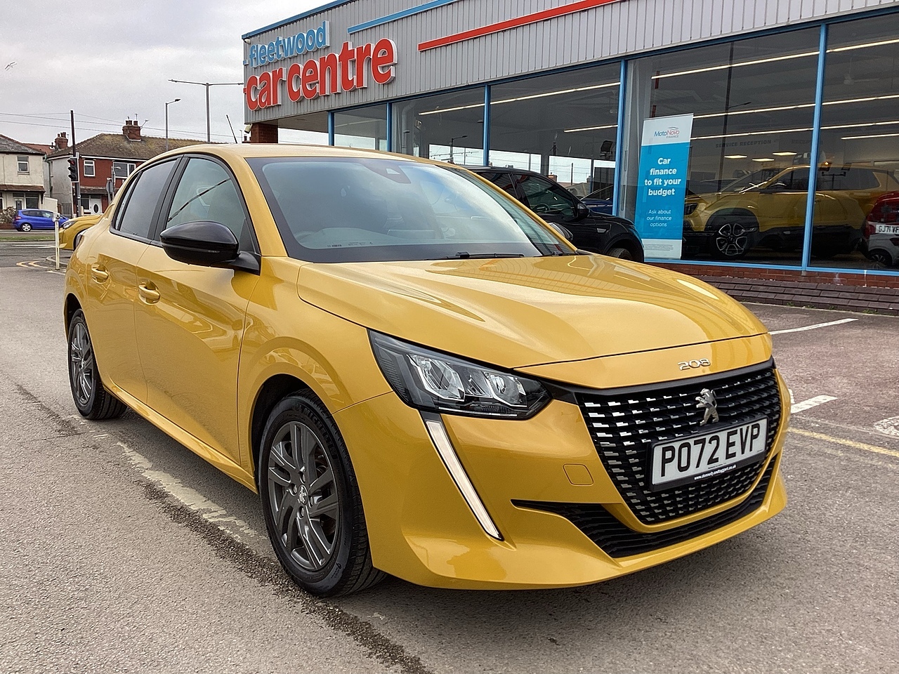 Peugeot 208 PureTech Active Premium + - U44069