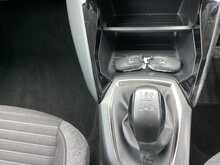 Peugeot 208 PureTech Active Premium + - U44069