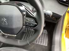 Peugeot 208 PureTech Active Premium + - U44069