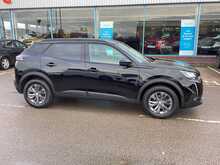 Peugeot 2008 PureTech Active Premium + - U44070