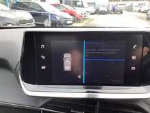 Peugeot 2008 PureTech Active Premium + - U44070