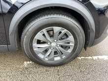 Peugeot 2008 PureTech Active Premium + - U44070