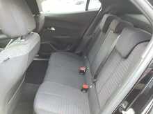 Peugeot 2008 PureTech Active Premium + - U44070