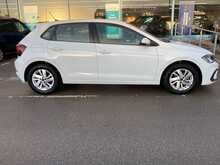 Volkswagen Polo TSI Life - U44079
