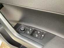 Volkswagen Polo TSI Life - U44079