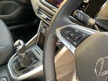 Volkswagen Polo TSI Life - U44079