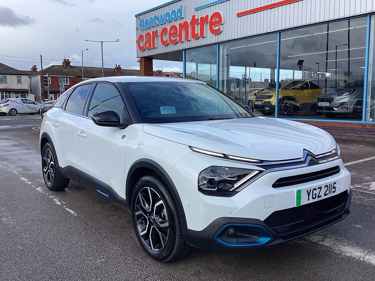 Citroen e-C4 Shine Plus - U44098