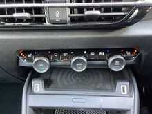 Citroen e-C4 Shine Plus - U44098