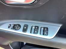 Kia Stonic T-GDi MHEV GT-Line S - U44104