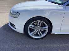 Audi S5 TFSI V6 - U44112