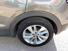 Volkswagen T-Cross TSI SE - U44122