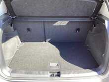 Volkswagen T-Cross TSI SE - U44122