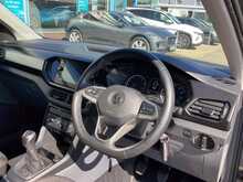 Volkswagen T-Cross TSI SE - U44122