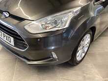 Ford B-Max Titanium - U44123