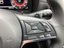 Nissan Juke DIG-T N-Connecta - U44136