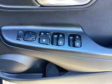 Hyundai KONA T-GDi MHEV SE Connect - U44140