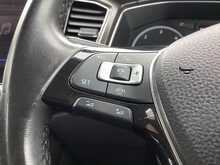 Volkswagen T-Roc TDI SE - U44144