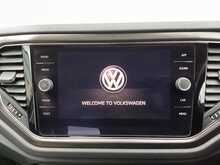 Volkswagen T-Roc TDI SE - U44144